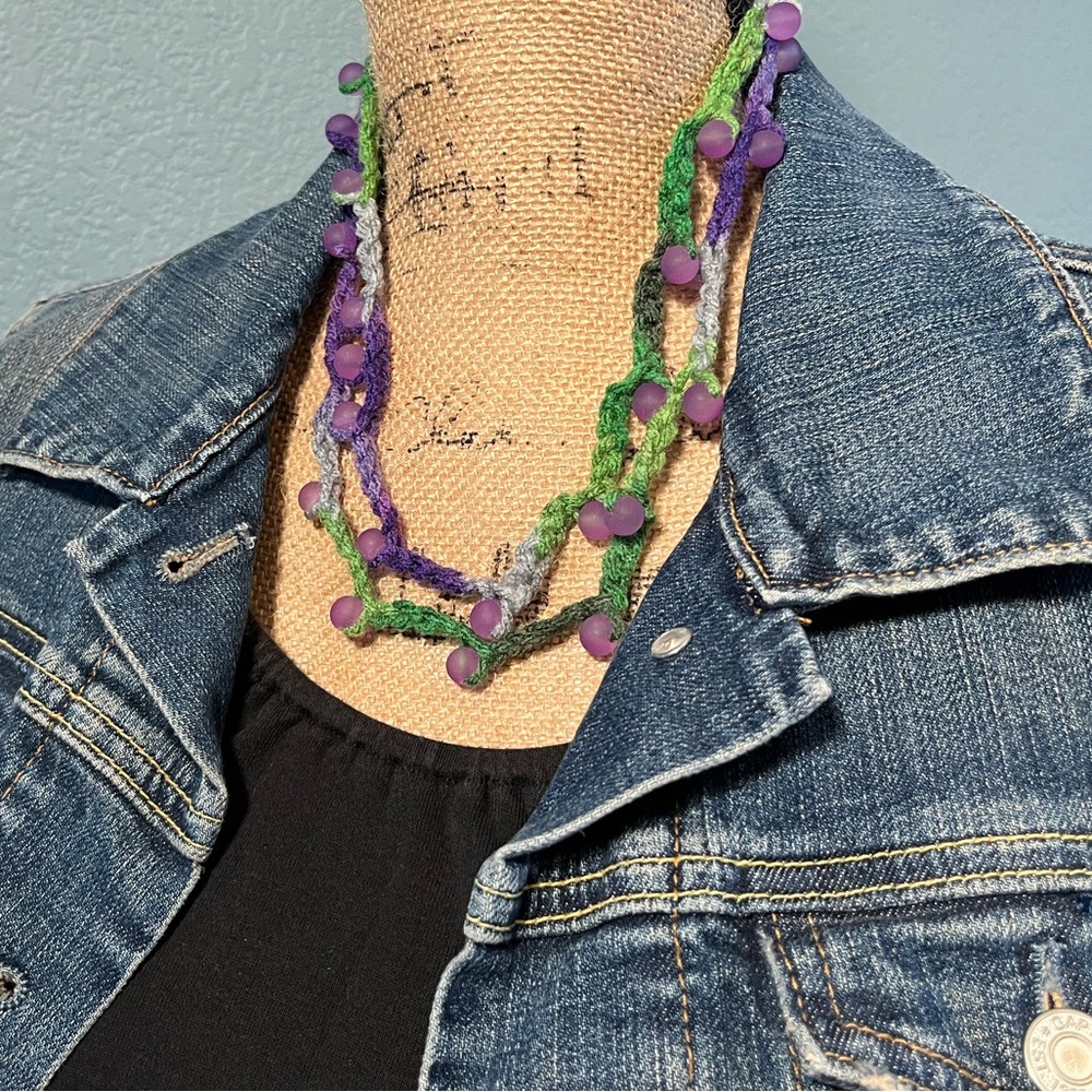Handmade Crochet Beaded Necklace Purple - Picture 3 of 9